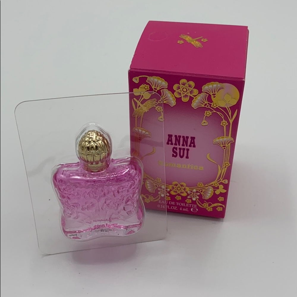 Anna Sui Romantica